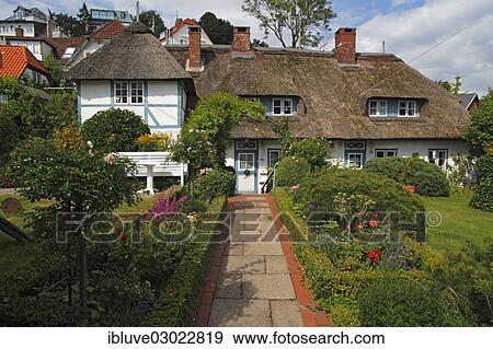 Stock Photo - "Fisherman's House, museum in a typical old fisherman's cottage, built around 1800, Sullberg, Blankenese, Hamburg, Hamburg, Germany, Europe". Fotosearch