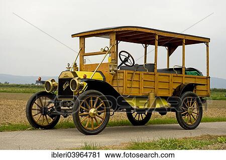 Stock Image - "Ford Model T, built in 1910, 4 cylinder, 1056cc, 20 PS, 67 km/h, 680 kg". Fotosearch
