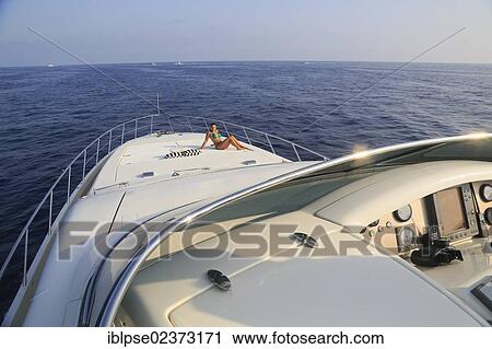 "Foredeck and flybridge, Leonardo II, a cruiser built by Azimut, type of boat: Leonardo 98, length: 30. 15 m, built in 2004, French Riviera, France, Mediterranean Sea, Europe" View Large Photo Image Stock Image - "Foredeck and flybridge, Leonardo II, a cruiser built by Azimut, type of boat: Leonardo 98, length: 30. 15 m, built in 2004, French Riviera, France, Mediterranean Sea, Europe". Fotosearch
