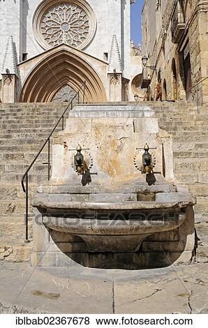 "Fountain and stairs in front of the Cathedral of Tarragona, Tarragona, Catalonia, Spain, Europe, PublicGround, Europe" View Large Photo Image Stock Photo - "Fountain and stairs in front of the Cathedral of Tarragona, Tarragona, Catalonia, Spain, Europe, PublicGround, Europe". Fotosearch