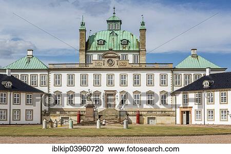 "Fredensborg Palace, Fredensborg, Zealand, Denmark, Europe" View Large Photo Image Stock Image - "Fredensborg Palace, Fredensborg, Zealand, Denmark, Europe". Fotosearch