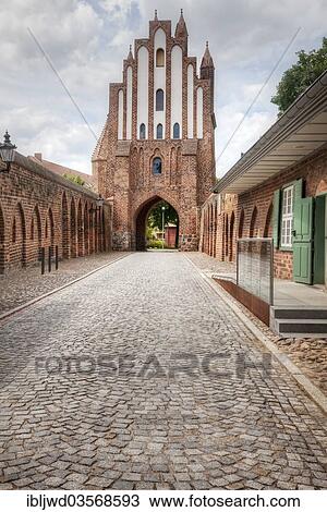 "Friedlaender Tor gate, Neubrandenburg, Mecklenburg-Western Pomerania, Germany, Europe" View Large Photo Image Stock Image - "Friedlaender Tor gate, Neubrandenburg, Mecklenburg-Western Pomerania, Germany, Europe". Fotosearch