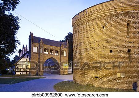 "Friedlander Tor, outer gate and bulwark, city gate of the medieval fortifications, Four Gates City, Neubrandenburg, Mecklenburg-Western Pomerania, Germany, Europe" View Large Photo Image Stock Image - "Friedlander Tor, outer gate and bulwark, city gate of the medieval fortifications, Four Gates City, Neubrandenburg, Mecklenburg-Western Pomerania, Germany, Europe". Fotosearch