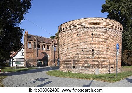 "Friedlander Tor, outer gate with bulwark, city gate of the medieval fortifications, Four Gates City, Neubrandenburg, Mecklenburg-Western Pomerania, Germany, Europe" View Large Photo Image Stock Image - "Friedlander Tor, outer gate with bulwark, city gate of the medieval fortifications, Four Gates City, Neubrandenburg, Mecklenburg-Western Pomerania, Germany, Europe". Fotosearch