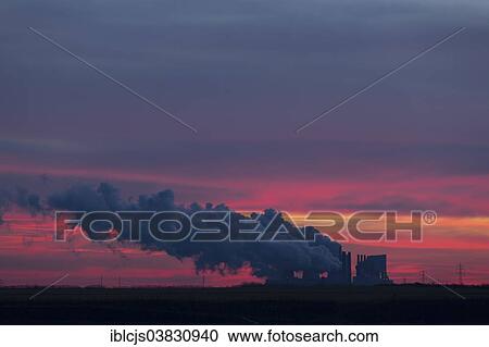 "Frimmersdorf lignite-fired power plant at dawn, Juchen, North Rhine-Westphalia, Germany, Europe" View Large Photo Image Stock Image - "Frimmersdorf lignite-fired power plant at dawn, Juchen, North Rhine-Westphalia, Germany, Europe". Fotosearch