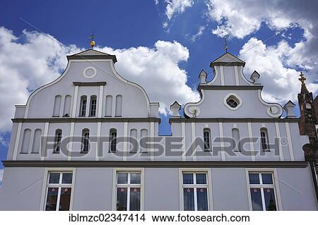 "Gable of an old residential house, today accommodating Sparkasse Bank, Market square 10 and 11, Greifswald, Mecklenburg-Western Pomerania, Germany, Europe" View Large Photo Image Picture - "Gable of an old residential house, today accommodating Sparkasse Bank, Market square 10 and 11, Greifswald, Mecklenburg-Western Pomerania, Germany, Europe". Fotosearch