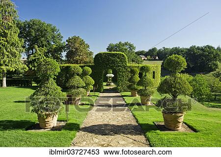 Stock Image - "Gardens of Eyrignac, gardens of the manor Manoir d'Eyrignac, Salignac-Eyvigues, Perigord, Dordogne, Aquitaine, France, Europe". Fotosearch