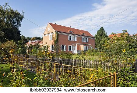 "Gartenstadt Falkenberg housing estate, also Tuschkastensiedlung, UNESCO World Heritage Site, Bohnsdorf, Berlin, Germany, Europe" View Large Photo Image Picture - "Gartenstadt Falkenberg housing estate, also Tuschkastensiedlung, UNESCO World Heritage Site, Bohnsdorf, Berlin, Germany, Europe". Fotosearch