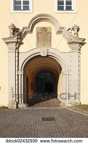 "Gate at Schloss ob Ellwangen castle, Ellwangen an der Jagst, Baden-Wuerttemberg, Germany, Europe" View Large Photo Image Stock Photo - "Gate at Schloss ob Ellwangen castle, Ellwangen an der Jagst, Baden-Wuerttemberg, Germany, Europe". Fotosearch