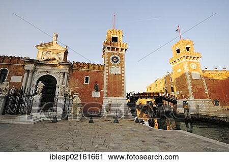 "Gates of Ingresso di Terra and Ingresso All'Acqua, Arsenal, Castello, Venice, Venezia, Veneto, Italy, Europe" View Large Photo Image Stock Image - "Gates of Ingresso di Terra and Ingresso All'Acqua, Arsenal, Castello, Venice, Venezia, Veneto, Italy, Europe". Fotosearch