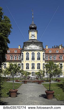 "Gohliser Schloesschen or Gohlis Palace, Leipzig, Saxony, Germany, Europe" View Large Photo Image Picture - "Gohliser Schloesschen or Gohlis Palace, Leipzig, Saxony, Germany, Europe". Fotosearch