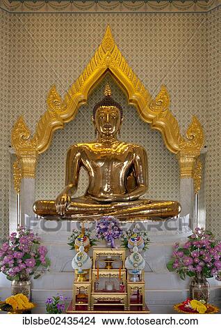 "Golden Buddha, solid gold Buddha statue in Phra Maha Mondop, Wat Traimit, Krung Thep, Bangkok, Thailand, Asia" View Large Photo Image Picture - "Golden Buddha, solid gold Buddha statue in Phra Maha Mondop, Wat Traimit, Krung Thep, Bangkok, Thailand, Asia". Fotosearch