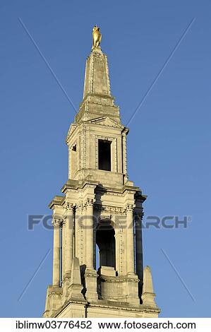 "Golden Owl, symbol of Leeds, on tower of the Civic Hall, Leeds, West Yorkshire, England, United Kingdom, Europe" View Large Photo Image Stock Image - "Golden Owl, symbol of Leeds, on tower of the Civic Hall, Leeds, West Yorkshire, England, United Kingdom, Europe". Fotosearch