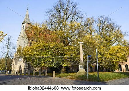 "Gothic Parish Church in Zarrentin am Schaalsee, Ludwigslust-Parchim district, Mecklenburg-Western Pomerania, Germany, Europe" View Large Photo Image Stock Photo - "Gothic Parish Church in Zarrentin am Schaalsee, Ludwigslust-Parchim district, Mecklenburg-Western Pomerania, Germany, Europe". Fotosearch