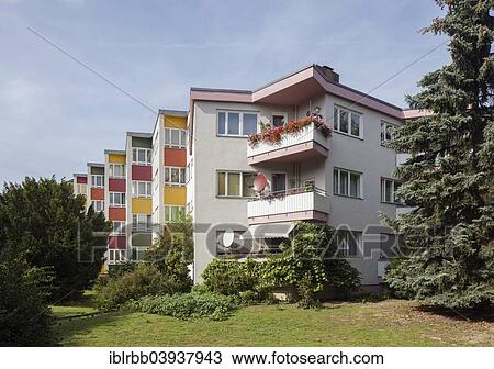 "Grosssiedlung Siemensstadt housing estate, Modernism, New Objectivity, UNESCO World Heritage Site, Charlottenburg-Nord, Berlin, Germany, Europe" View Large Photo Image Stock Image - "Grosssiedlung Siemensstadt housing estate, Modernism, New Objectivity, UNESCO World Heritage Site, Charlottenburg-Nord, Berlin, Germany, Europe". Fotosearch