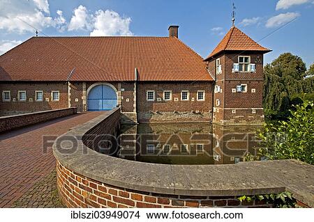 "Haus Borg, moated castle, Drensteinfurt, Munsterland, North Rhine-Westphalia, Germany, Europe" View Large Photo Image Picture - "Haus Borg, moated castle, Drensteinfurt, Munsterland, North Rhine-Westphalia, Germany, Europe". Fotosearch