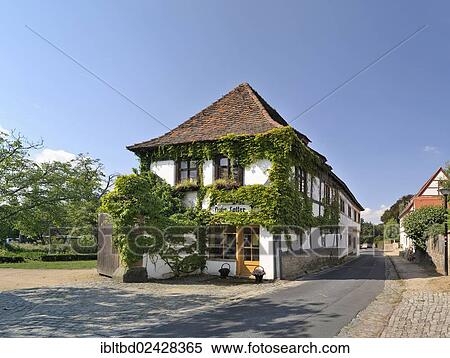 "Haus Lotter, winemaker's house, Radebeul, Saxony, Germany, Europe" View Large Photo Image Stock Photography - "Haus Lotter, winemaker's house, Radebeul, Saxony, Germany, Europe". Fotosearch