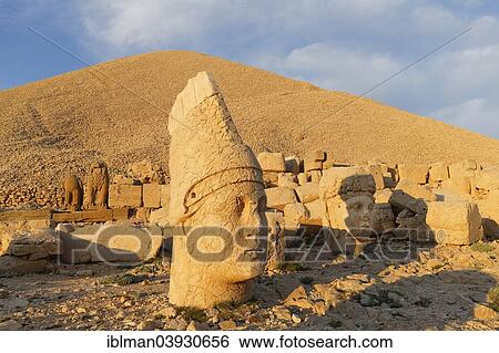 Stock Photograph - "Heads of Antiochus and Tyche of Commagene, western terrace, grave of Antiochus, Mount Nemrut, Nemrut Dagi, Adiyaman province, Southeastern Anatolia Region, Anatolia, Turkey, Asia". Fotosearch
