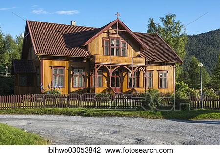 Stock Image - "Helgheimhaus, historic school building, at Sogn Folke Museum, open-air museum, Kaupanger, Sognefjord, Sogn og Fjordane, Western Norway, Norway, Europe". Fotosearch