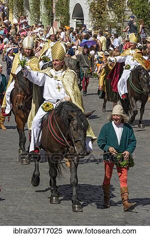 "High priests, wedding procession of the """"Landshut Wedding"""", historic center, Landshut, Lower Bavaria, Bavaria, Germany, Europe" View Large Photo Image Stock Photography - "High priests, wedding procession of the """"Landshut Wedding"""", historic center, Landshut, Lower Bavaria, Bavaria, Germany, Europe". Fotosearch