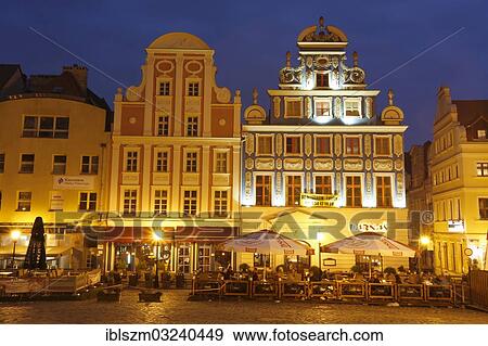 "Historic building at the Haymarket, Rynek Sienny, Szczecin, West Pomeranian Voivodeship, Poland, Europe" View Large Photo Image Stock Photo - "Historic building at the Haymarket, Rynek Sienny, Szczecin, West Pomeranian Voivodeship, Poland, Europe". Fotosearch