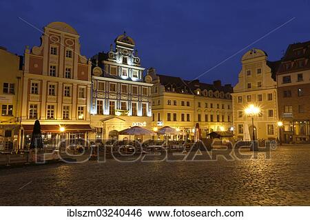 "Historic building at the Haymarket, Rynek Sienny, Szczecin, West Pomeranian Voivodeship, Poland, Europe" View Large Photo Image Stock Photograph - "Historic building at the Haymarket, Rynek Sienny, Szczecin, West Pomeranian Voivodeship, Poland, Europe". Fotosearch
