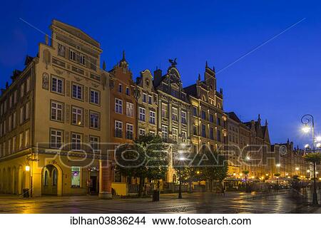 "Historic houses in the pedestrian zone, Środmieście, Gdansk, Pomeranian Voivodeship, Poland, Europe" View Large Photo Image Picture - "Historic houses in the pedestrian zone, Środmieście, Gdansk, Pomeranian Voivodeship, Poland, Europe". Fotosearch