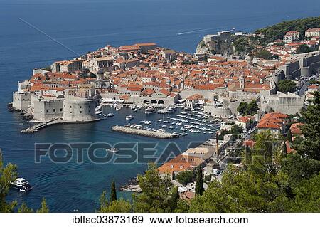 Stock Photo - "Historic town centre of Dubrovnik, Dalmatia, Croatia, Europe". Fotosearch