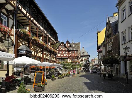 Stock Image - "Hotel Altkolnischer Hof, Am Markt, Bacharach, UNESCO World Heritage Site, Rhineland-Palatinate, Germany, Europe". Fotosearch