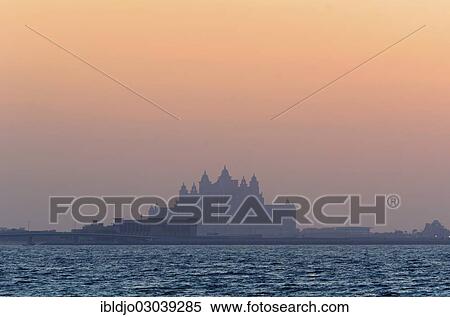 "Hotel Resort Atlantis, The Palm, on the coast of the Persian Gulf at sunset, Emirate of Dubai, United Arab Emirates, Asia" View Large Photo Image Stock Photography - "Hotel Resort Atlantis, The Palm, on the coast of the Persian Gulf at sunset, Emirate of Dubai, United Arab Emirates, Asia". Fotosearch