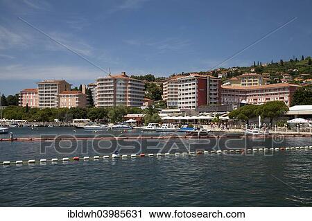 Hotels Strand Portoroz Piran Adria Kustenlandschaften Istria Slowenien Europe Stock Bild Ibldwh Fotosearch