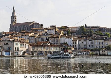 "Houseboat on the Canal du Midi, Castelnaudary, Region Languedoc-Roussillon, France, Europe" View Large Photo Image Stock Photography - "Houseboat on the Canal du Midi, Castelnaudary, Region Languedoc-Roussillon, France, Europe". Fotosearch