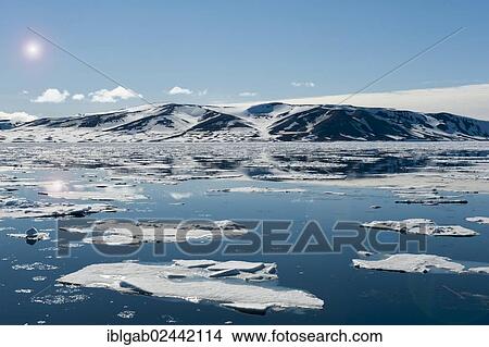"Ice floes, Hinlopen Strait, Svalbard Archipelago, Arctic Norway, Europe" View Large Photo Image Picture - "Ice floes, Hinlopen Strait, Svalbard Archipelago, Arctic Norway, Europe". Fotosearch