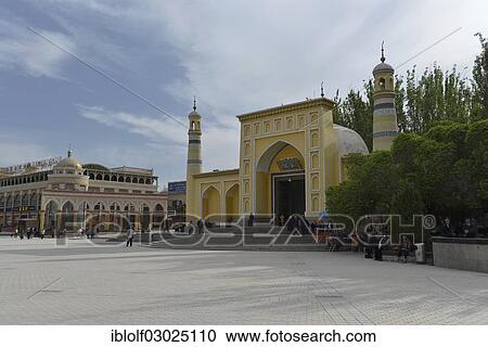 "Id Kah Mosque, Uyghur Muslim historic town centre, Kashgar, Seidenstrasse, Xinjiang, China, People's Republic of China, Asia" View Large Photo Image Stock Image - "Id Kah Mosque, Uyghur Muslim historic town centre, Kashgar, Seidenstrasse, Xinjiang, China, People's Republic of China, Asia". Fotosearch
