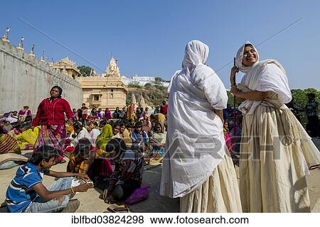 Stock Photo - "Jain pilgrims, Palitana temples, Mount Shatrunjaya, Palitana, Gujarat, India, Asia". Fotosearch