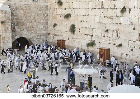 "Jewish men praying at the Wailing Wall, Old City, Jerusalem, Jerusalem District, Israel, Asia" View Large Photo Image Stock Photography - "Jewish men praying at the Wailing Wall, Old City, Jerusalem, Jerusalem District, Israel, Asia". Fotosearch