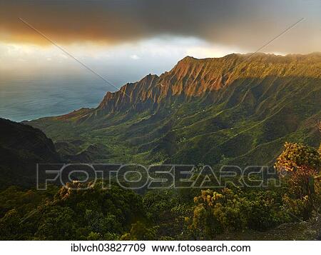 "Kalalau Valley, Koke'e State Park, Kaua'i, Hawaii, USA" View Large Photo Image Stock Photo - "Kalalau Valley, Koke'e State Park, Kaua'i, Hawaii, USA". Fotosearch