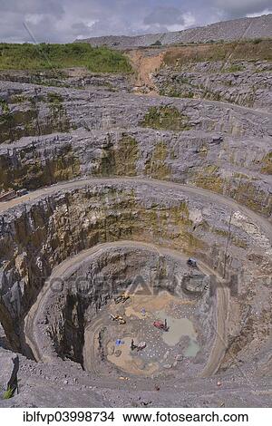 Picture - "Koidu 2"""" diamond mine, part of diamond company Koidu Ltd., Koidu Kimberlite Project, Koidu, Koidu-Sefadu, Tankoro Chiefdom, Kono District, Eastern Province, Sierra Leone, Africa". Fotosearch