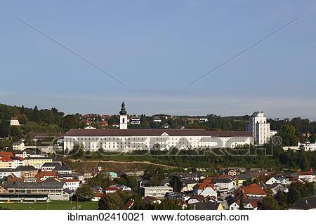 "Kremsmuenster Abbey, Traunviertel region, Upper Austria, Austria, Europe" View Large Photo Image Stock Image - "Kremsmuenster Abbey, Traunviertel region, Upper Austria, Austria, Europe". Fotosearch