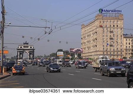 "Kutuzovsky Prospekt with a triumphal arch, Moskau, Russia, Europe" View Large Photo Image Stock Image - "Kutuzovsky Prospekt with a triumphal arch, Moskau, Russia, Europe". Fotosearch