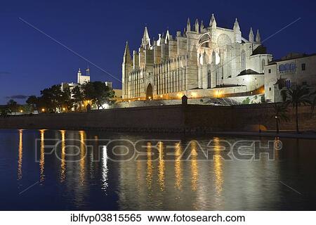 "La Seu Cathedral, Palma Cathedral, at dusk, Palma, Majorca, Balearic Islands, Spain, Europe" View Large Photo Image Stock Photography - "La Seu Cathedral, Palma Cathedral, at dusk, Palma, Majorca, Balearic Islands, Spain, Europe". Fotosearch