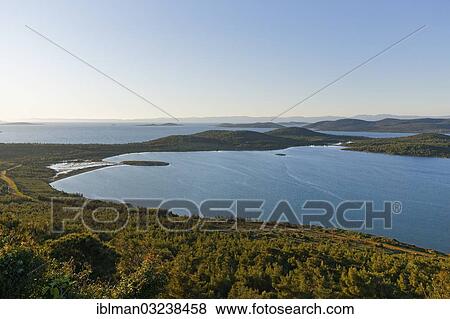 Stock Photo - "Lake Seytan Sofrasi or Devil's Table, Ayvalik, Aegaisches Meer, Provinz Balikesir, Aegais, Turkey, Asia". Fotosearch