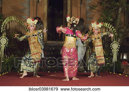 "Legong dance at Puri Saren Palace, Ubud, Bali, Indonesia, Asia" View Large Photo Image Stock Photo - "Legong dance at Puri Saren Palace, Ubud, Bali, Indonesia, Asia". Fotosearch