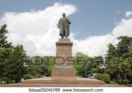 "Lenin monument, Yalta, Crimea, Ukraine, Europe" View Large Photo Image Stock Photo - "Lenin monument, Yalta, Crimea, Ukraine, Europe". Fotosearch