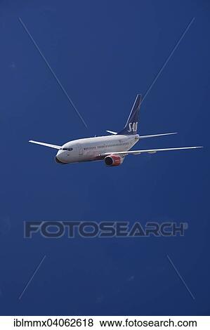 LN-RRR SAS Scandinavian Airlines Boeing 737-683 in flight View Large Photo Image Stock Photo - LN-RRR SAS Scandinavian Airlines Boeing 737-683 in flight. Fotosearch
