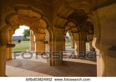 Stock Image - "Lotus Mahal building, ruined city of Vijayanagara, UNESCO World Heritage Site, Hampi, Karnataka, India, Asia". Fotosearch