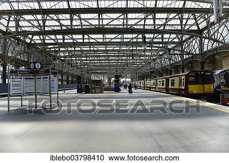 "Main hall, Central Station, Glasgow, Scotland, United Kingdom, Europe" View Large Photo Image Stock Image - "Main hall, Central Station, Glasgow, Scotland, United Kingdom, Europe". Fotosearch