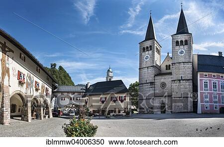 Stock Image - "Main square, arcades, parish church of St. Andrew, church of St. Peter and St. John the Baptist, and the Royal Castle, Berchtesgaden, Berchtesgadener Land district, Upper Bavaria, Bavaria, Germany, Europe". Fotosearch
