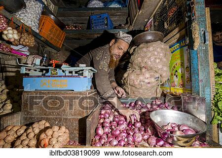"Man selling potatoes and onions at Crawfort Market, Mumbai, Maharashtra, India, Asia" View Large Photo Image Stock Photo - "Man selling potatoes and onions at Crawfort Market, Mumbai, Maharashtra, India, Asia". Fotosearch