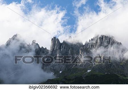 "Mandlwaende rock faces, Hochkoenig massif, Muehlbach, Salzburg, Austria, Europe" View Large Photo Image Stock Image - "Mandlwaende rock faces, Hochkoenig massif, Muehlbach, Salzburg, Austria, Europe". Fotosearch